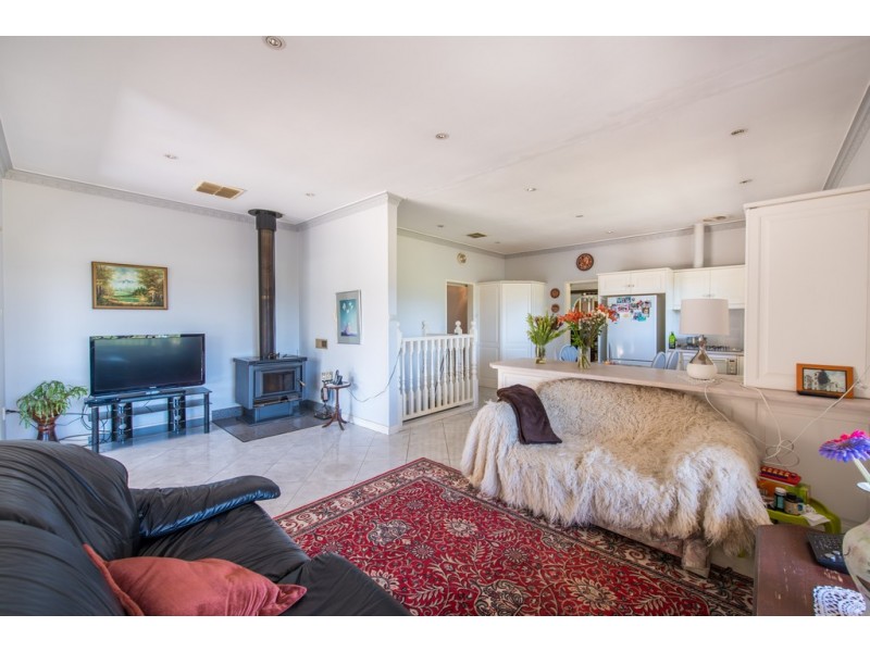 1 Vendale Drive, Flagstaff Hill SA 5159