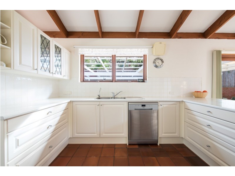 4 Bengalee Street, Flagstaff Hill SA 5159