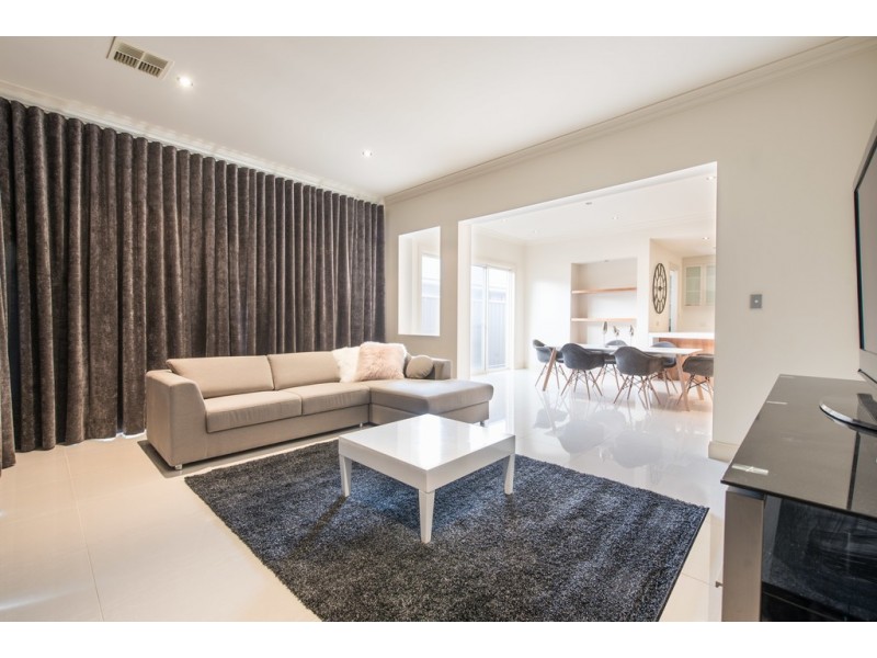 33 Platform Avenue, Sheidow Park SA 5158