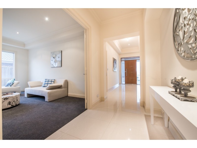 33 Platform Avenue, Sheidow Park SA 5158
