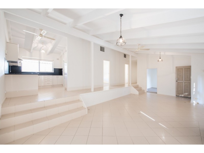 28 Glenda Avenue, Morphett Vale SA 5162