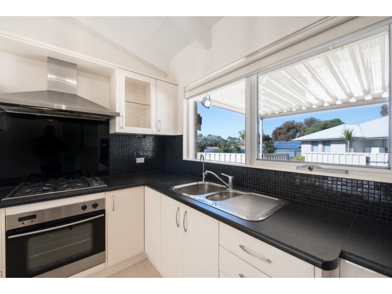 28 Glenda Avenue, Morphett Vale SA 5162