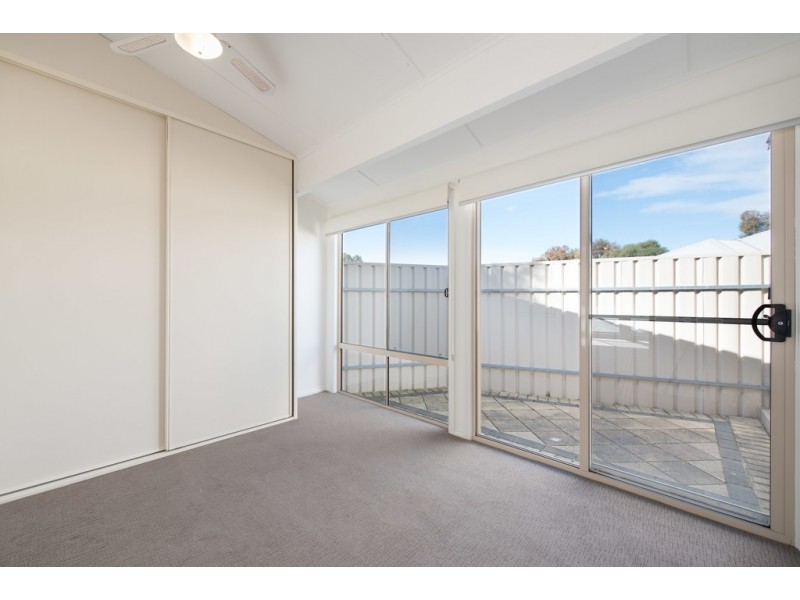 28 Glenda Avenue, Morphett Vale SA 5162