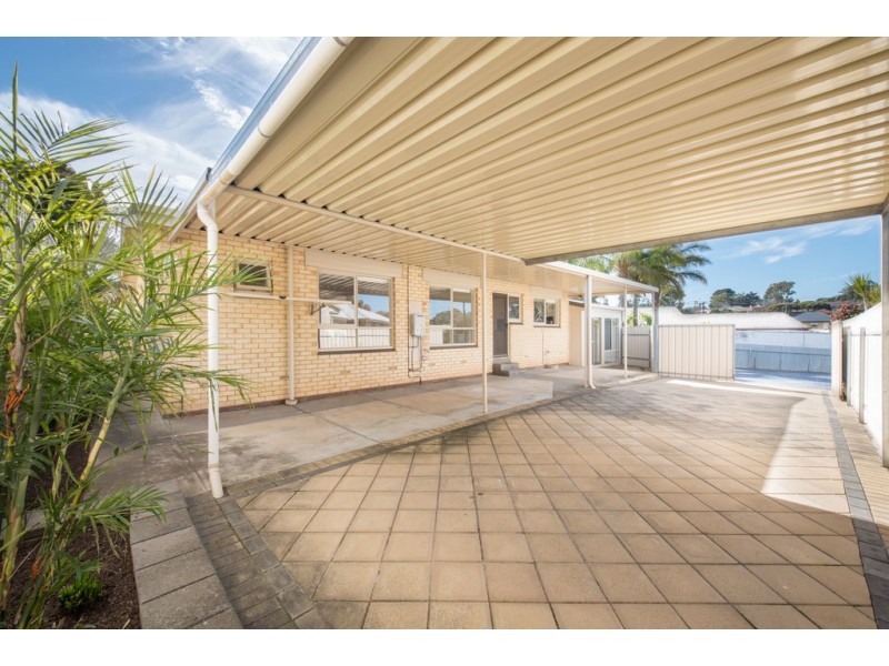 28 Glenda Avenue, Morphett Vale SA 5162