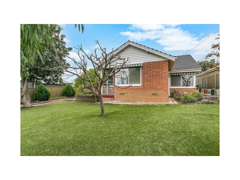 11 Gilbertson Road, Seacliff Park SA 5049