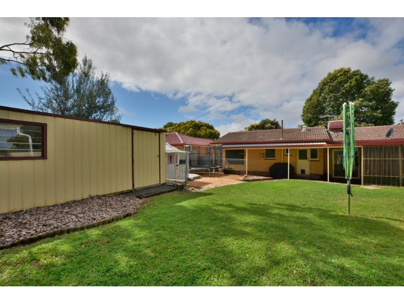 17 Judith Crescent, Morphett Vale SA 5162