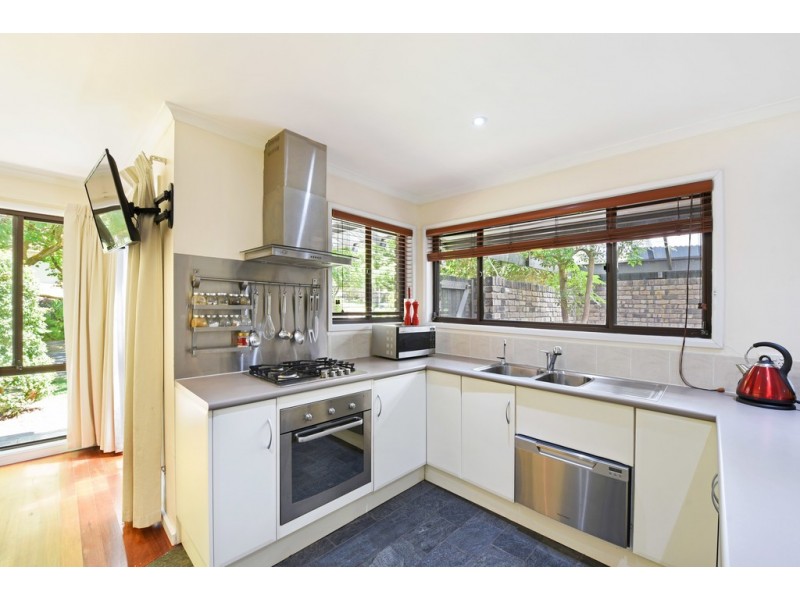 9 Chifley Crescent, Trott Park SA 5158