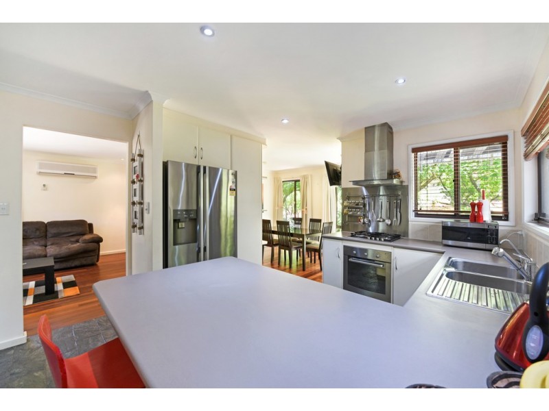 9 Chifley Crescent, Trott Park SA 5158