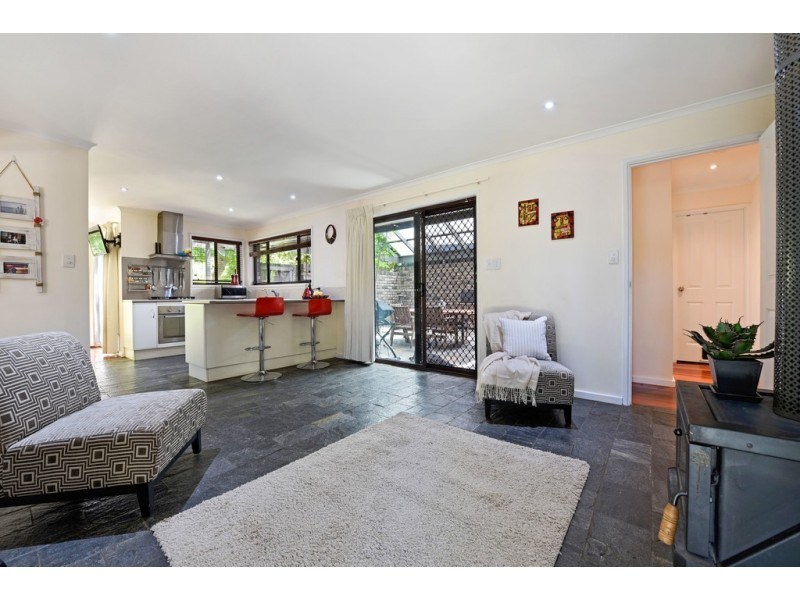 9 Chifley Crescent, Trott Park SA 5158