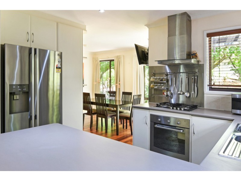 9 Chifley Crescent, Trott Park SA 5158