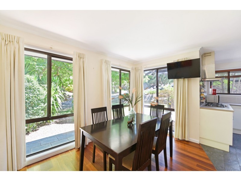 9 Chifley Crescent, Trott Park SA 5158