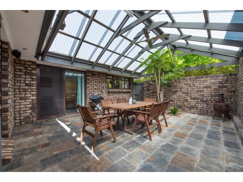 9 Chifley Crescent, Trott Park SA 5158