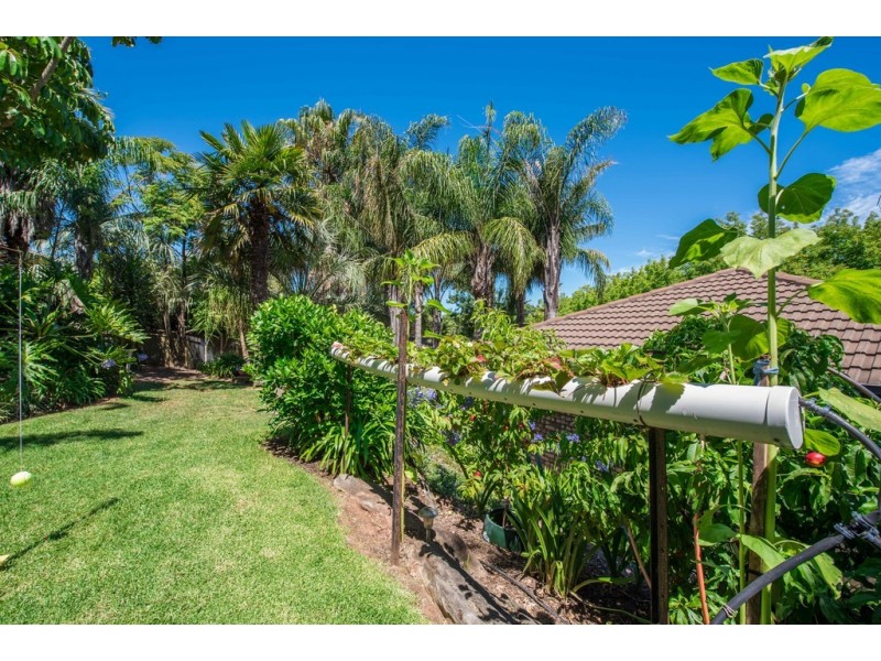 9 Chifley Crescent, Trott Park SA 5158