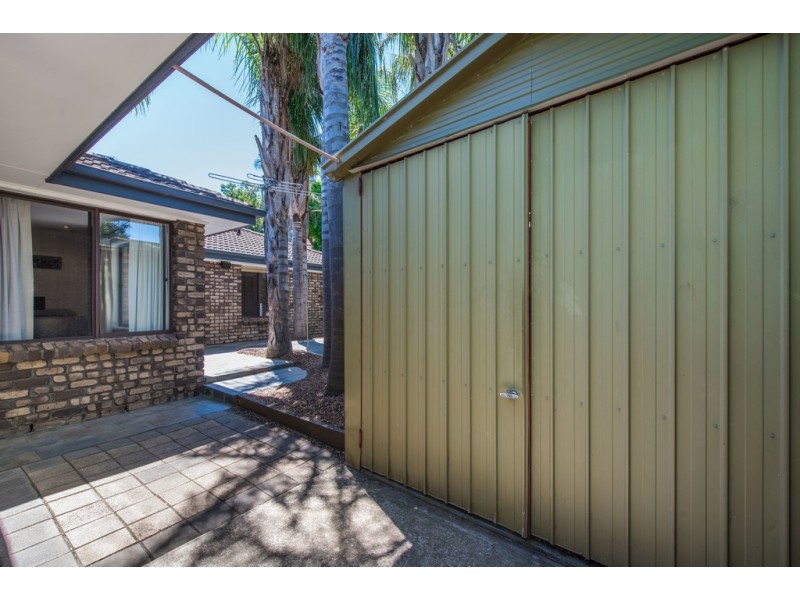 9 Chifley Crescent, Trott Park SA 5158