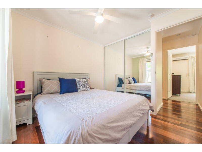 9 Chifley Crescent, Trott Park SA 5158