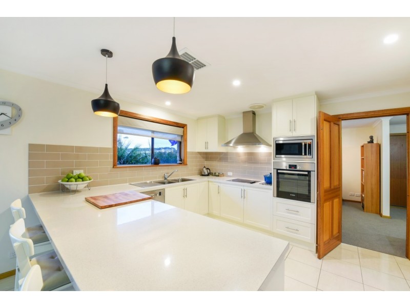 24 Arthur Road, Mount Compass SA 5210