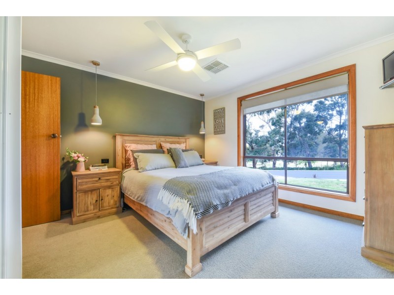 24 Arthur Road, Mount Compass SA 5210