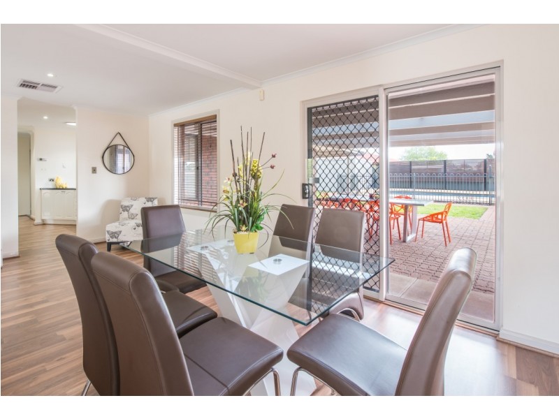 5 Sherebrooke Boulevard, Woodcroft SA 5162