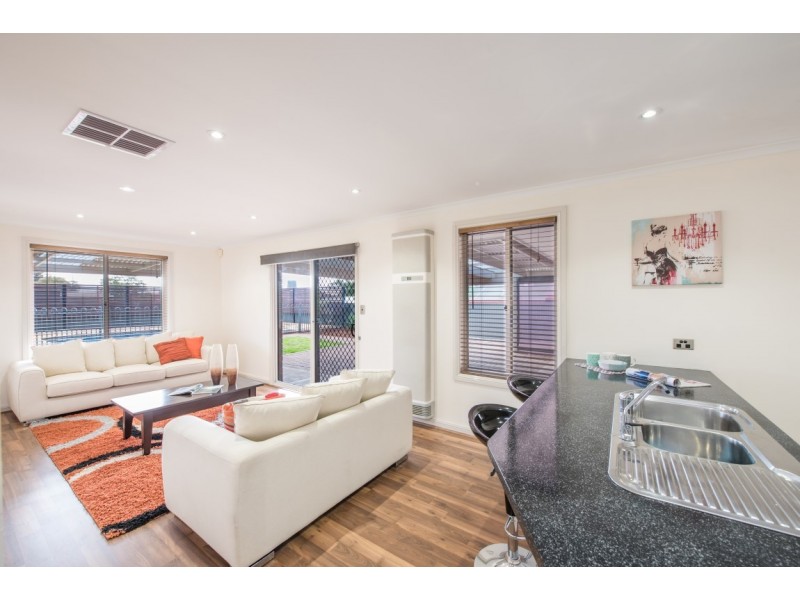 5 Sherebrooke Boulevard, Woodcroft SA 5162