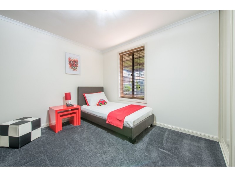 5 Sherebrooke Boulevard, Woodcroft SA 5162