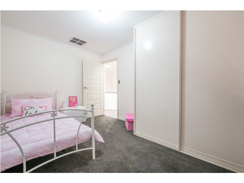 5 Sherebrooke Boulevard, Woodcroft SA 5162