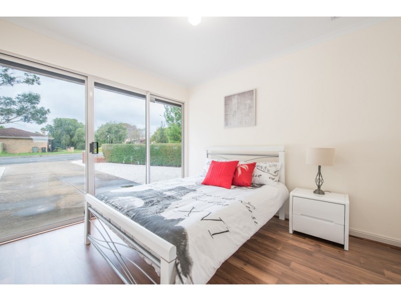 5 Sherebrooke Boulevard, Woodcroft SA 5162