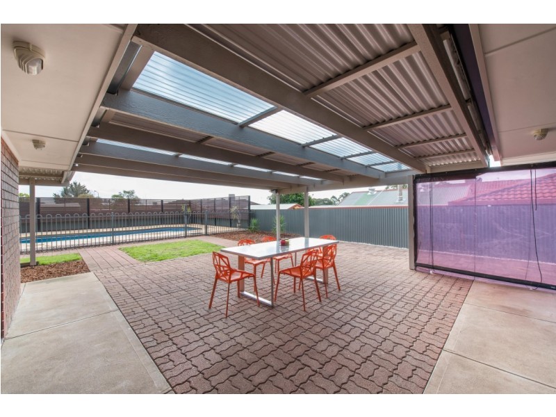 5 Sherebrooke Boulevard, Woodcroft SA 5162