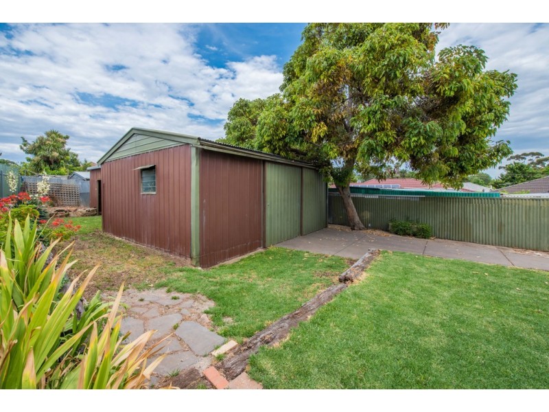 16 Stanley Street, Morphett Vale SA 5162