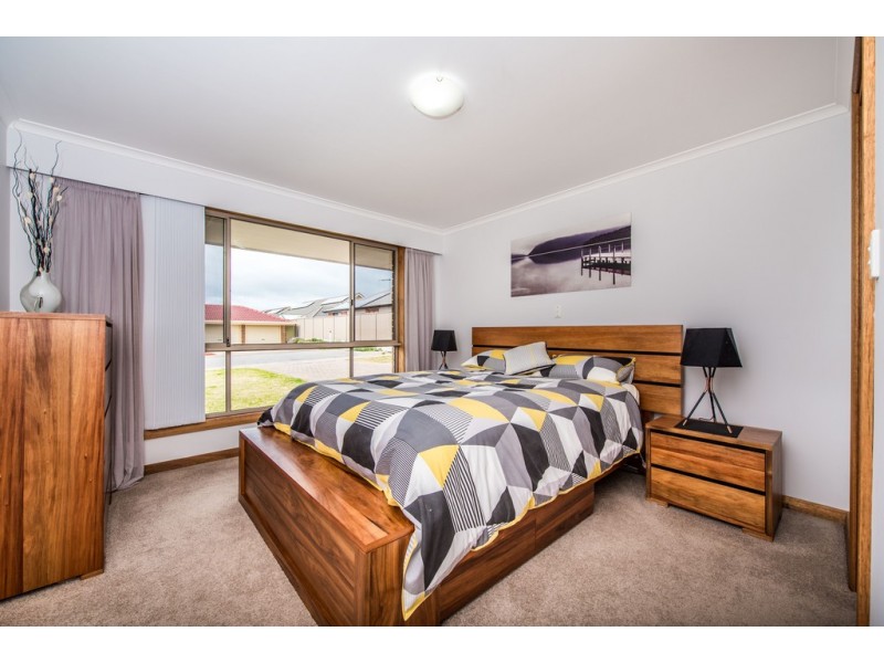 46 Jagger Crescent, Woodcroft SA 5162