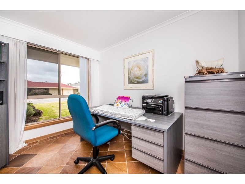 46 Jagger Crescent, Woodcroft SA 5162