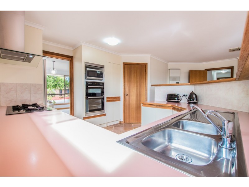 46 Jagger Crescent, Woodcroft SA 5162