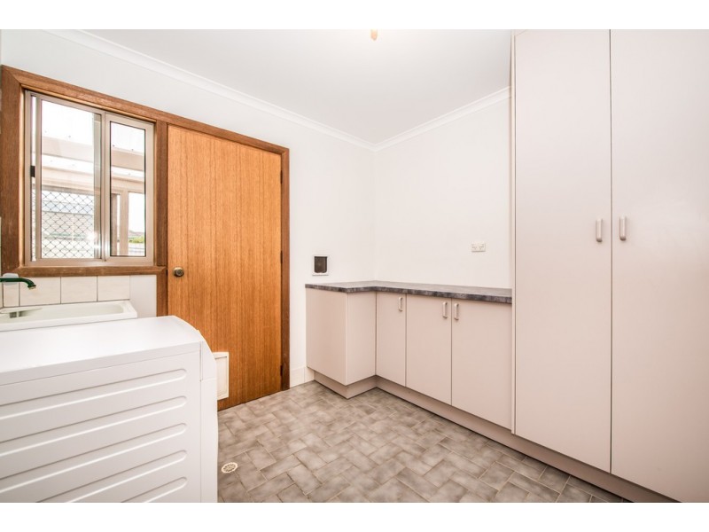 46 Jagger Crescent, Woodcroft SA 5162