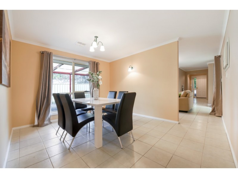 13 Lorikeet Grove, Flagstaff Hill SA 5159