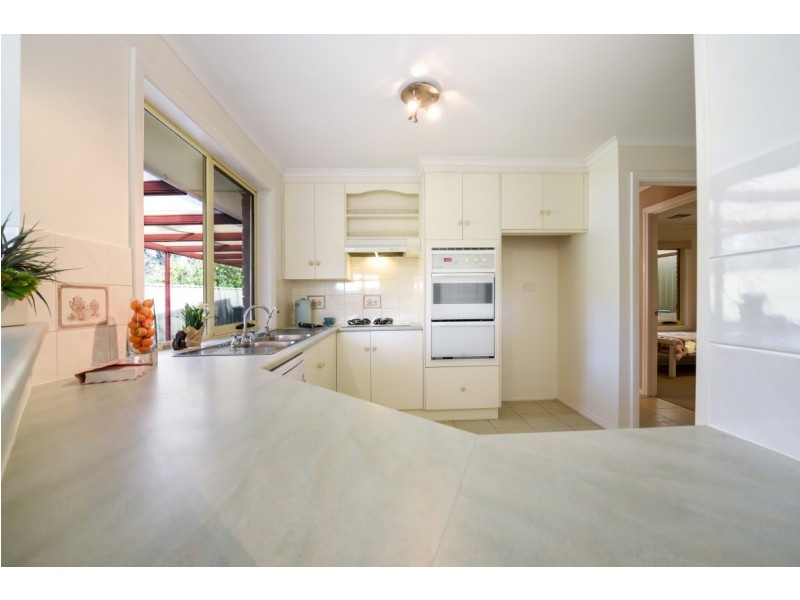 13 Lorikeet Grove, Flagstaff Hill SA 5159