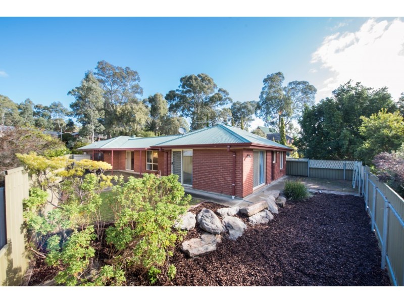 13 Lorikeet Grove, Flagstaff Hill SA 5159
