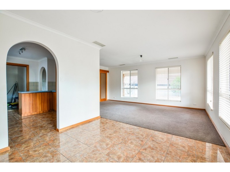 18 Tripoli Road, Happy Valley SA 5159