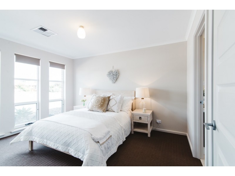 1 Viol Road, Seaford Meadows SA 5169