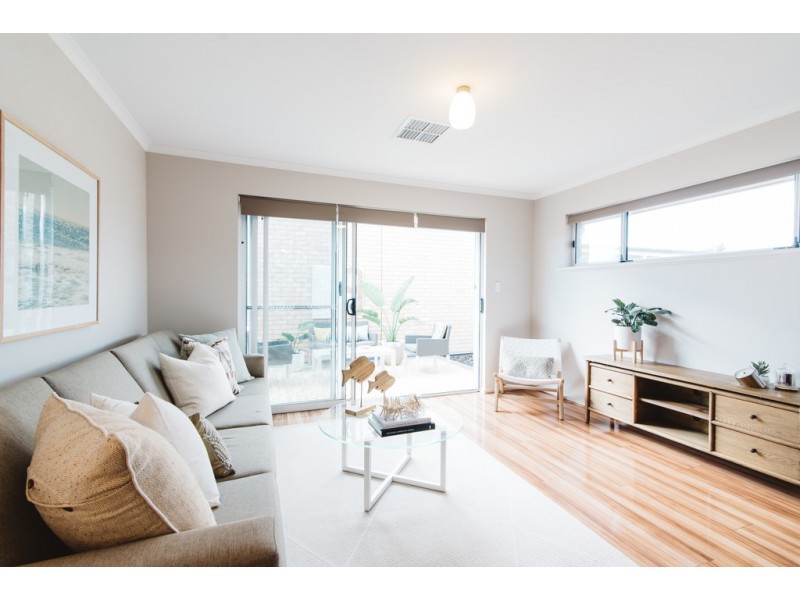 1 Viol Road, Seaford Meadows SA 5169