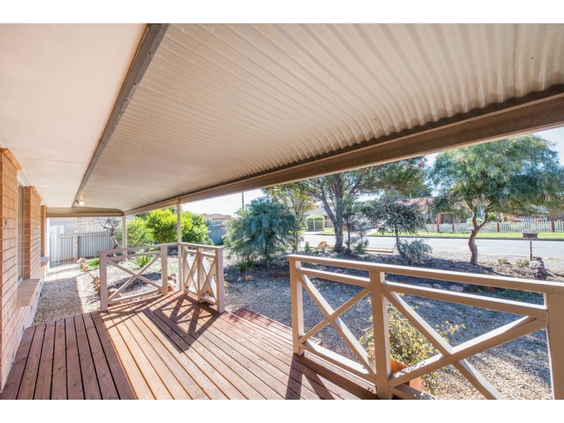 22 Seaview Street, Aldinga Beach SA 5173