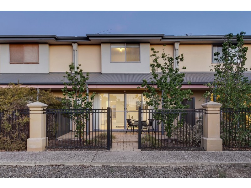 70 Hindmarsh Circuit, Mawson Lakes SA 5095