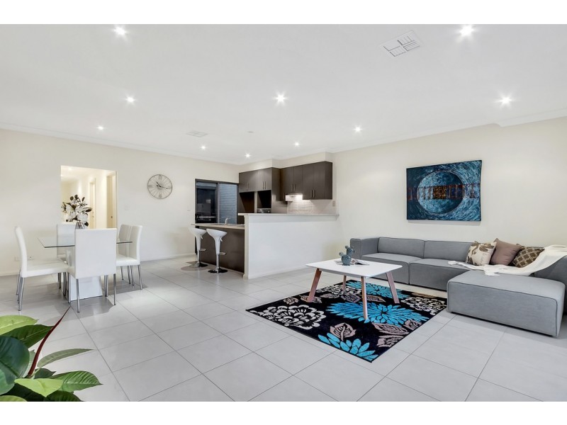 70 Hindmarsh Circuit, Mawson Lakes SA 5095