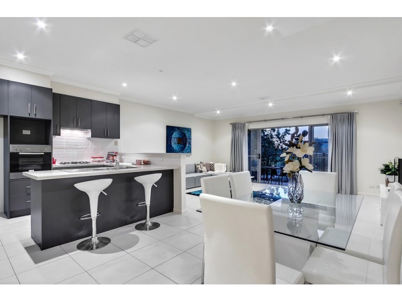 70 Hindmarsh Circuit, Mawson Lakes SA 5095