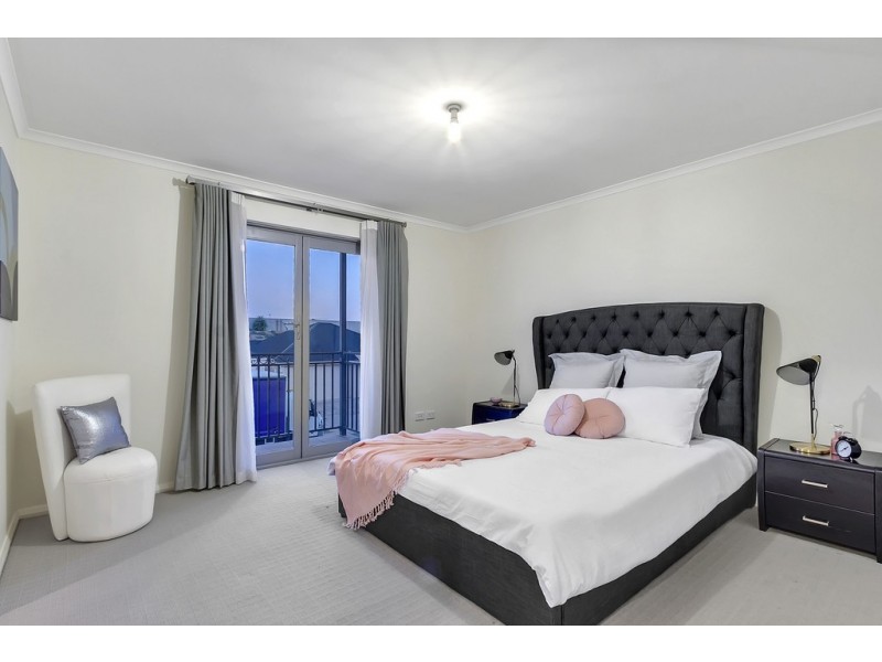 70 Hindmarsh Circuit, Mawson Lakes SA 5095