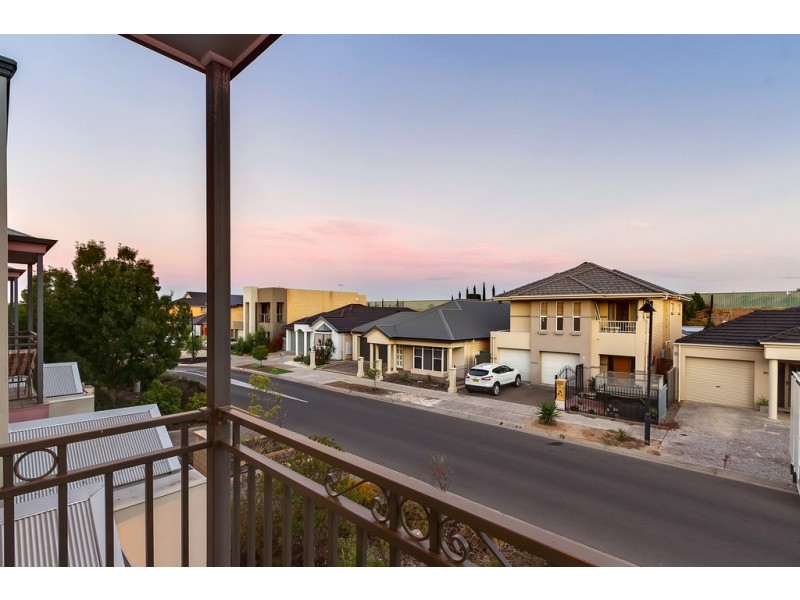 70 Hindmarsh Circuit, Mawson Lakes SA 5095