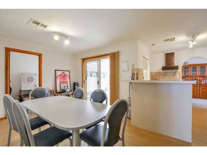 2/3 Calomba Crescent, Happy Valley SA 5159