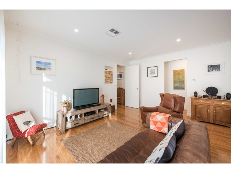 32 Kelvin Avenue, Warradale SA 5046