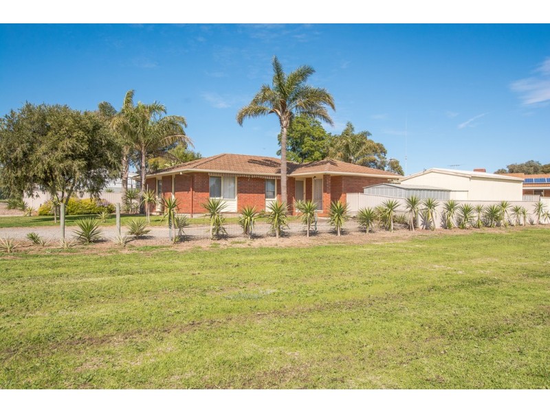 2 Ry Court, Morphett Vale SA 5162