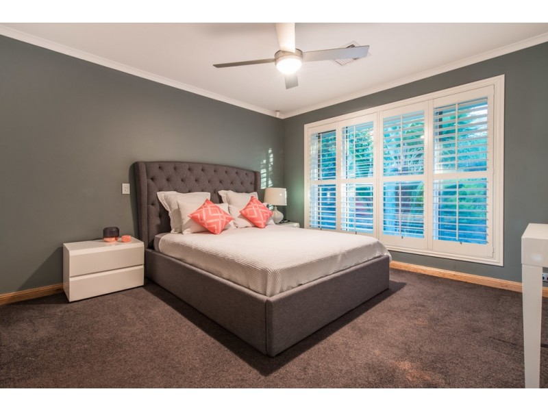 48 Horseshoe Drive, Woodcroft SA 5162