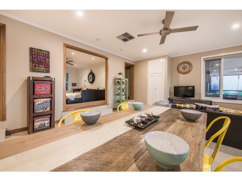 48 Horseshoe Drive, Woodcroft SA 5162