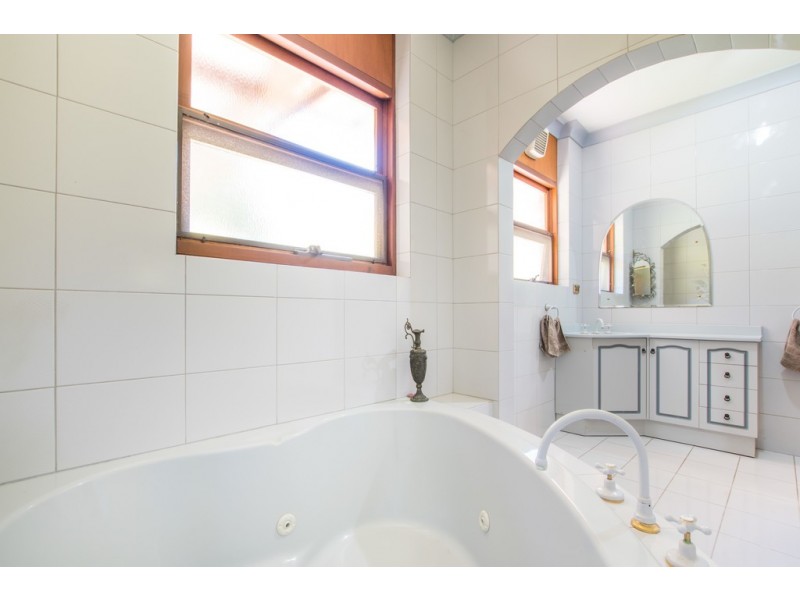 6 Candy Road, Happy Valley SA 5159